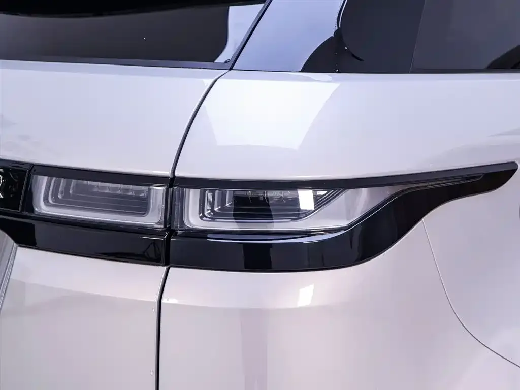 Land Rover Evoque 2023 из CN, фото 9