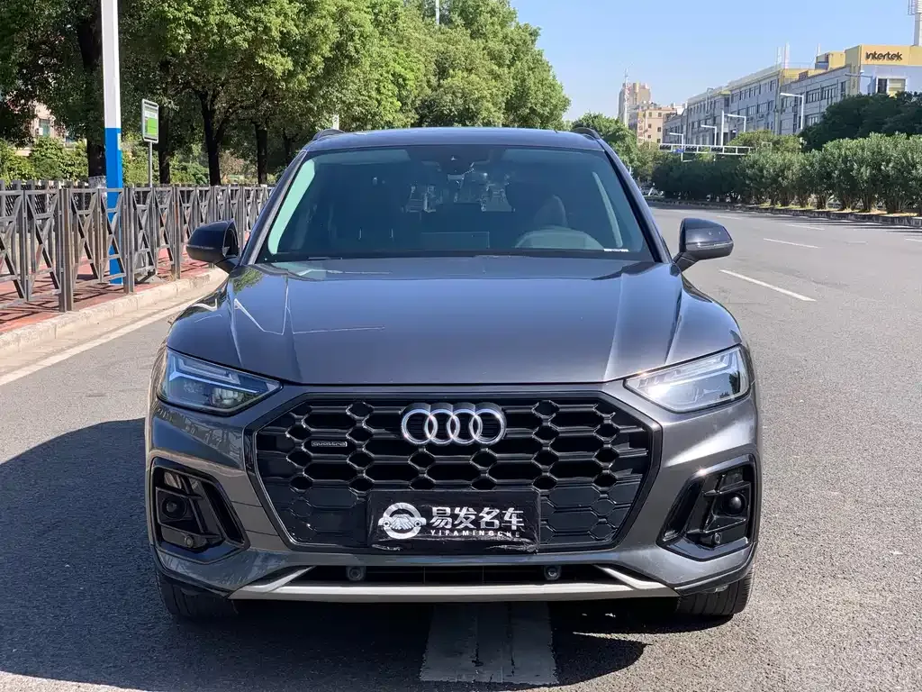 Audi Q5L 2022 из CN, фото 1