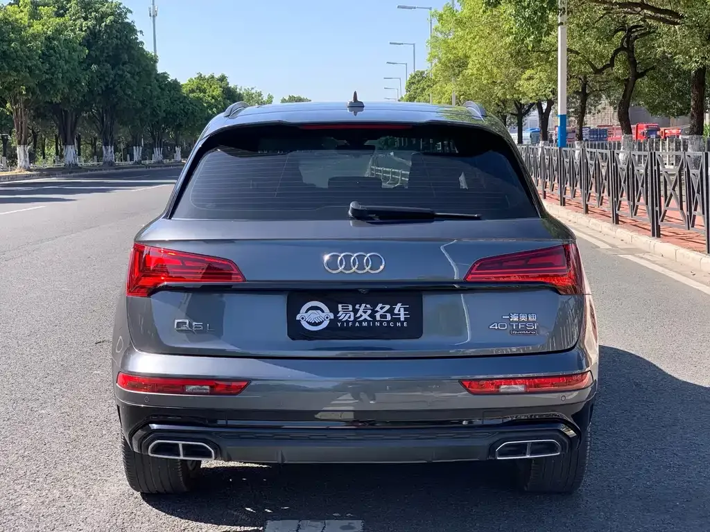 Audi Q5L 2022 из CN, фото 5