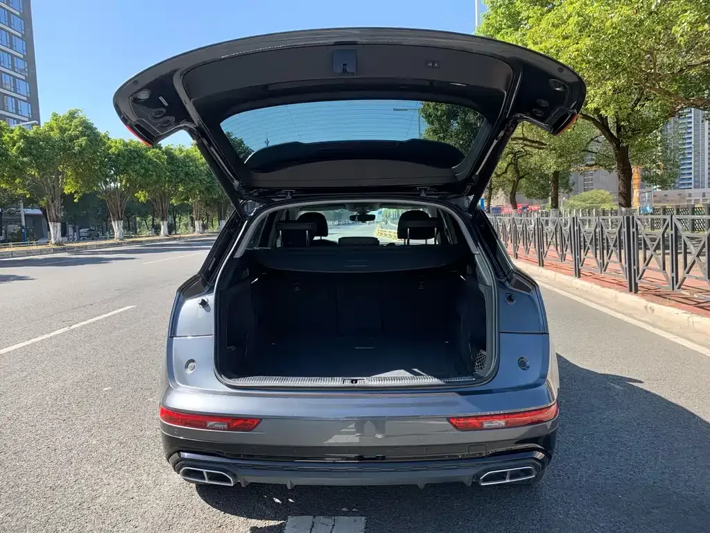 Audi Q5L 2022 из CN, фото 7