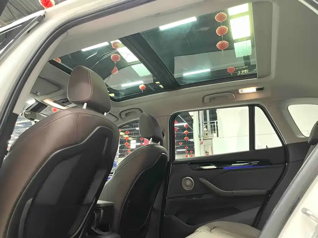 BMW X1 2022 из CN, фото 10