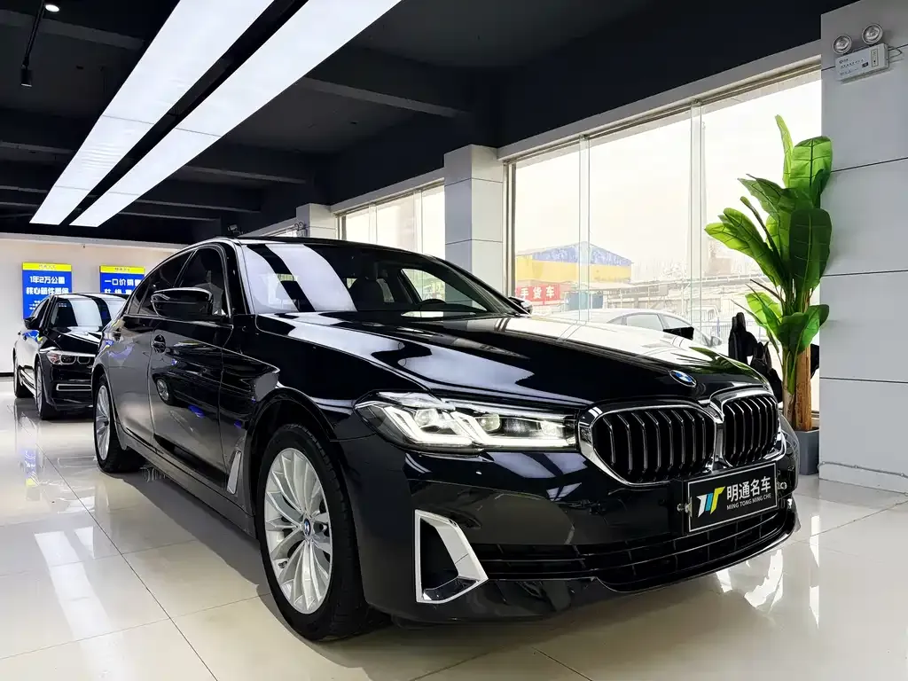 BMW 5 Series — фото 2