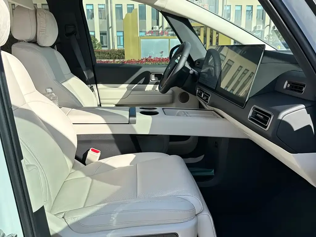Li Auto MEGA 2025 из CN, фото 8