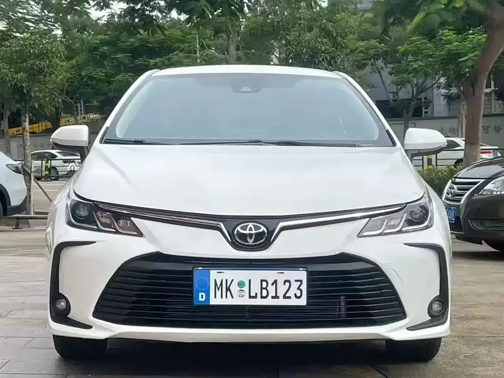 Toyota Corolla 2024 из CN, фото 2