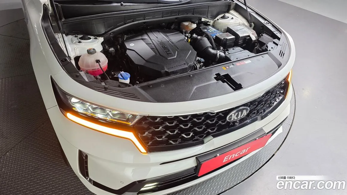 Kia Sorento — фото 6