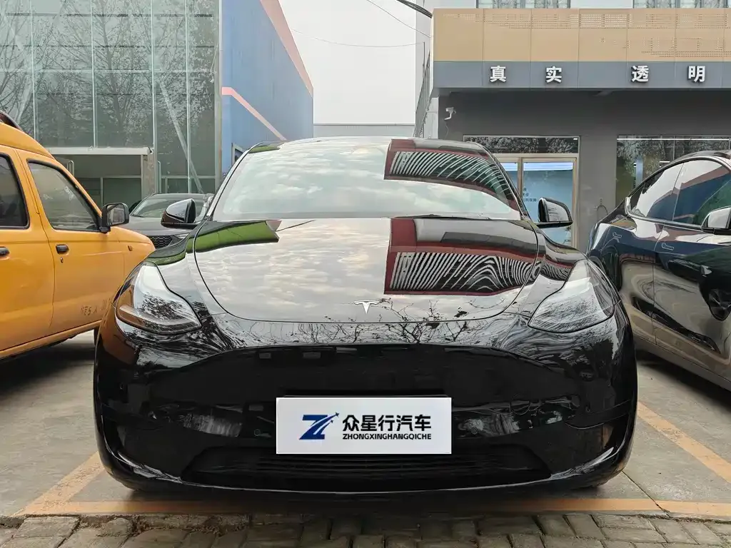 Tesla Model Y — фото 4