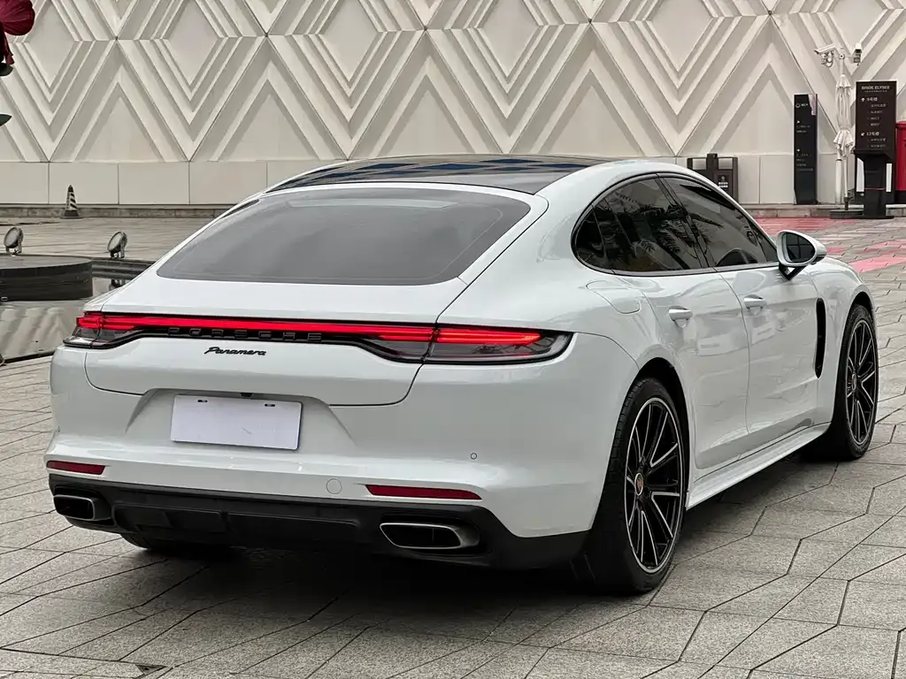 Porsche Panamera — фото 6