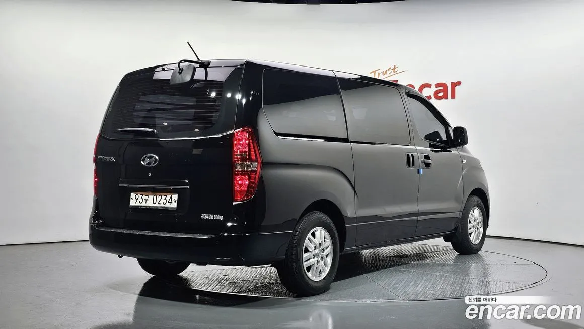 Hyundai Starex 2021 из KR, фото 2