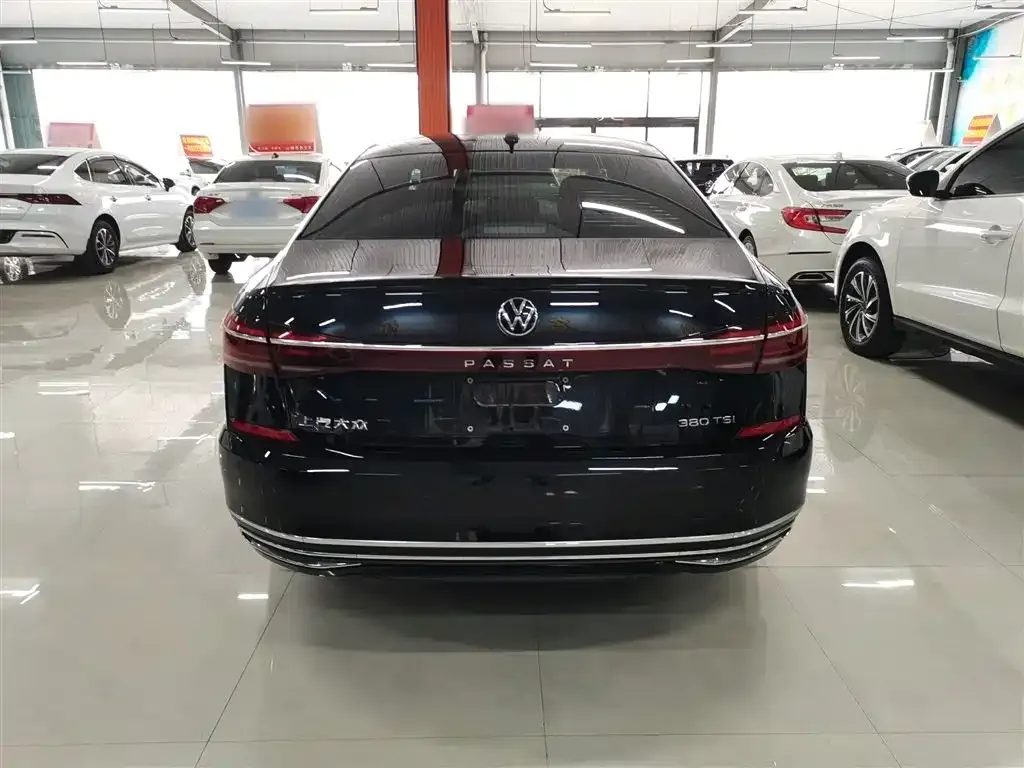 Volkswagen Passat — фото 6