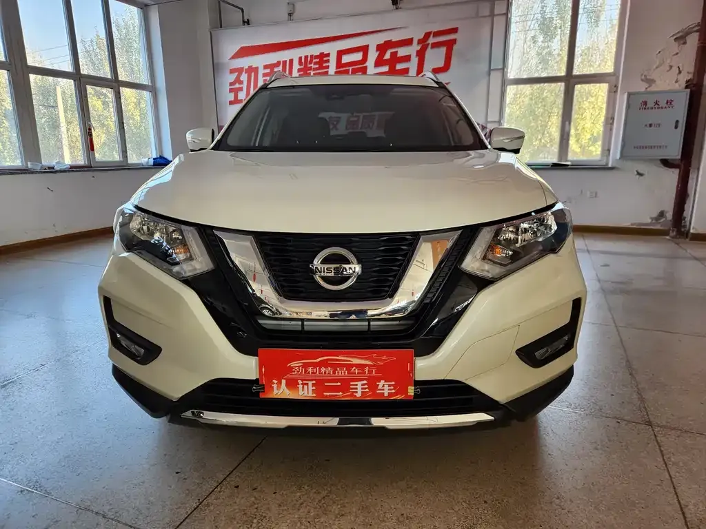 Nissan X-Trail 2023 из CN, фото 3
