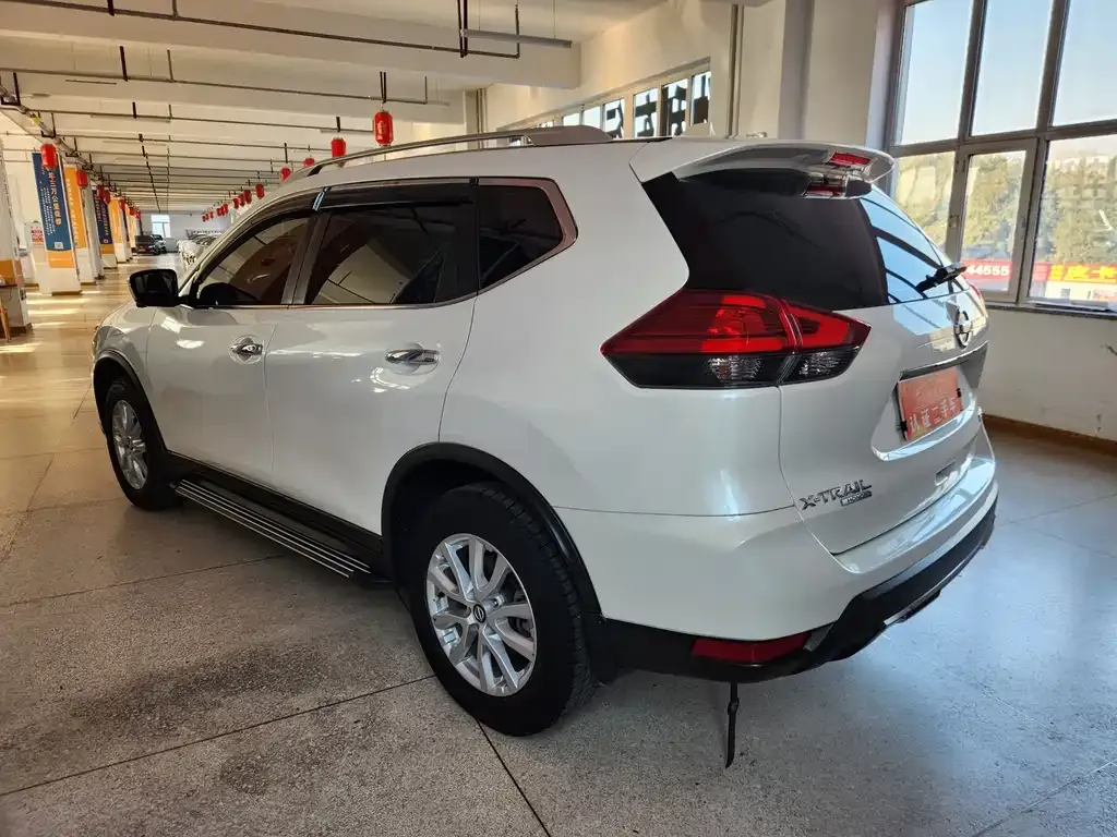 Nissan X-Trail 2023 из CN, фото 4