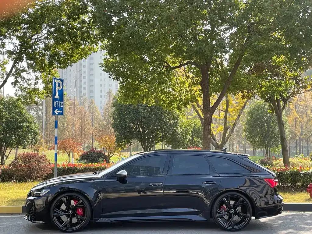 Audi RS 6 2022 из CN, фото 3