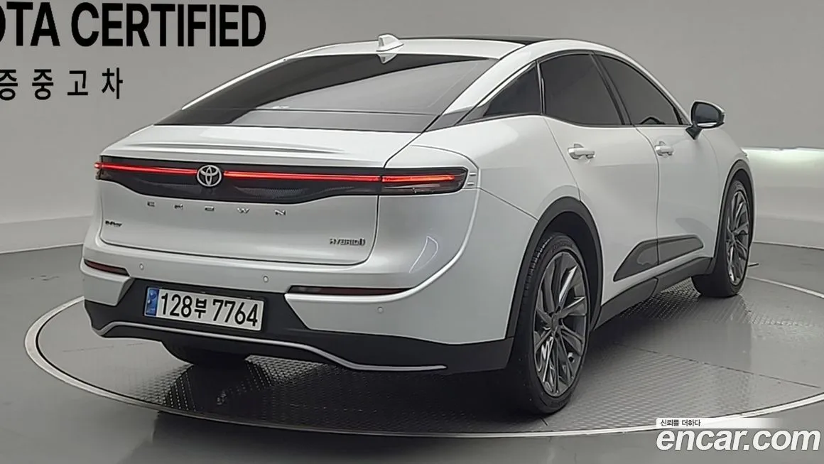 Toyota Crown 2023 из KR, фото 2