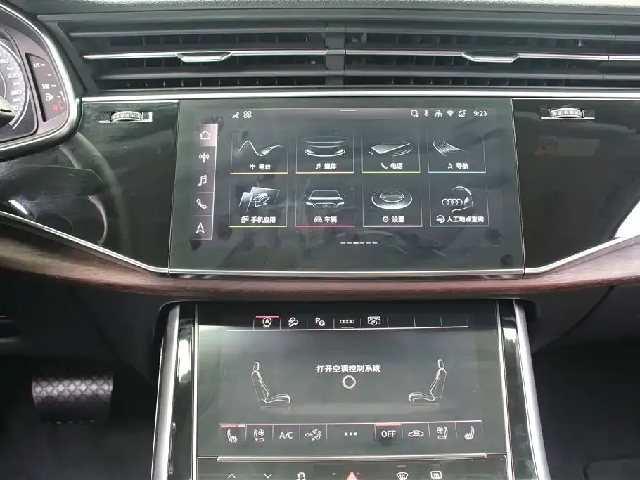 Audi Q7 2025 из CN, фото 8