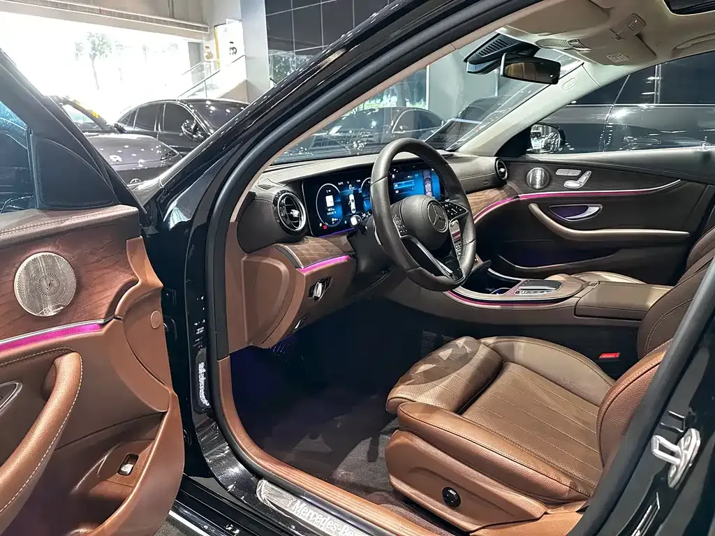 Mercedes-Benz E-Class 2022 из CN, фото 4