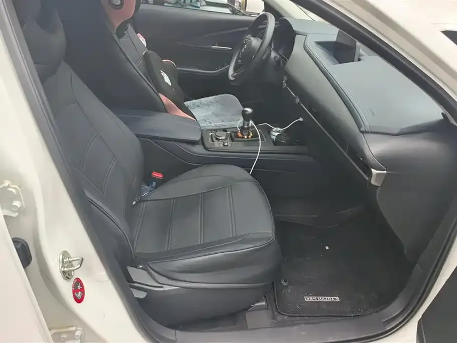 Mazda CX-30 2025 из CN, фото 8