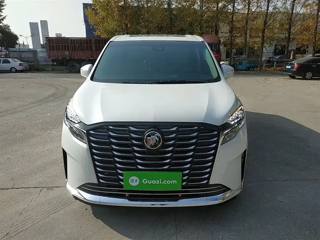 Buick GL8 2023 из CN, фото 3