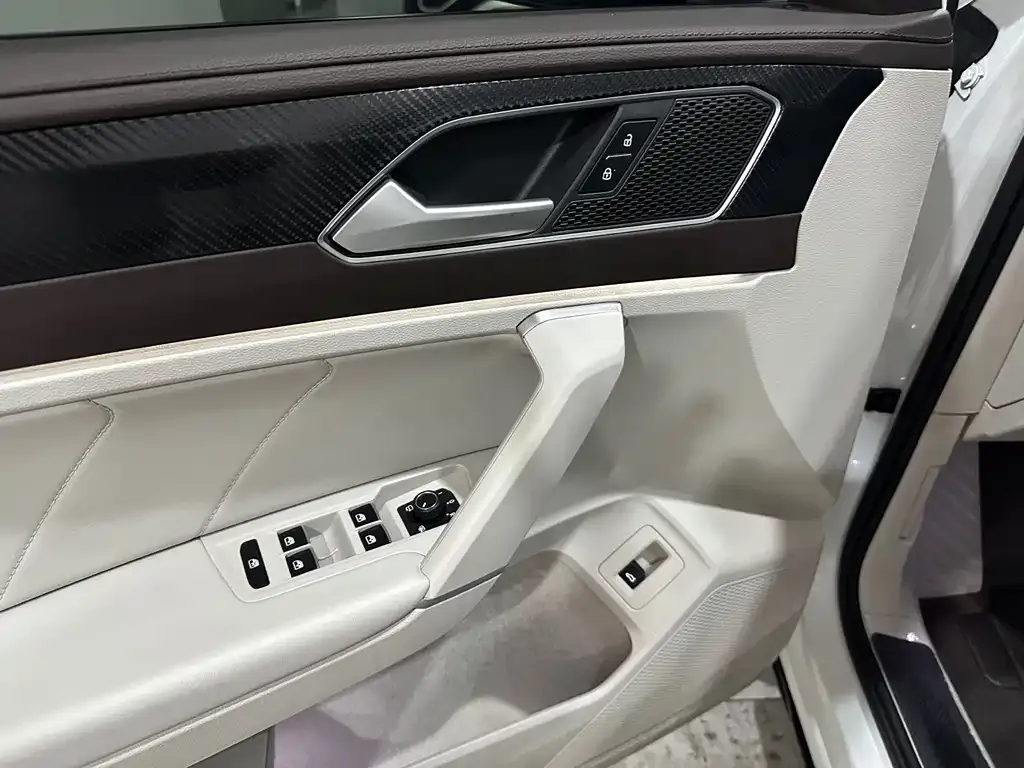 Volkswagen Tayron 2022 из CN, фото 8