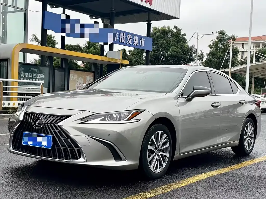Lexus ES 2023 из CN, фото 1