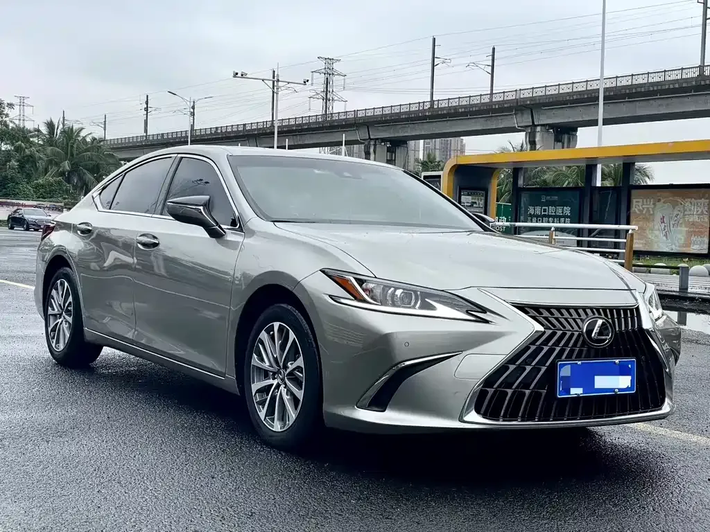 Lexus ES 2023 из CN, фото 3