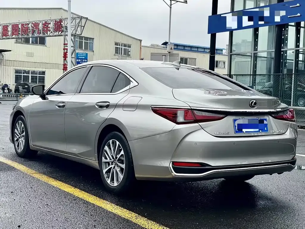 Lexus ES 2023 из CN, фото 4