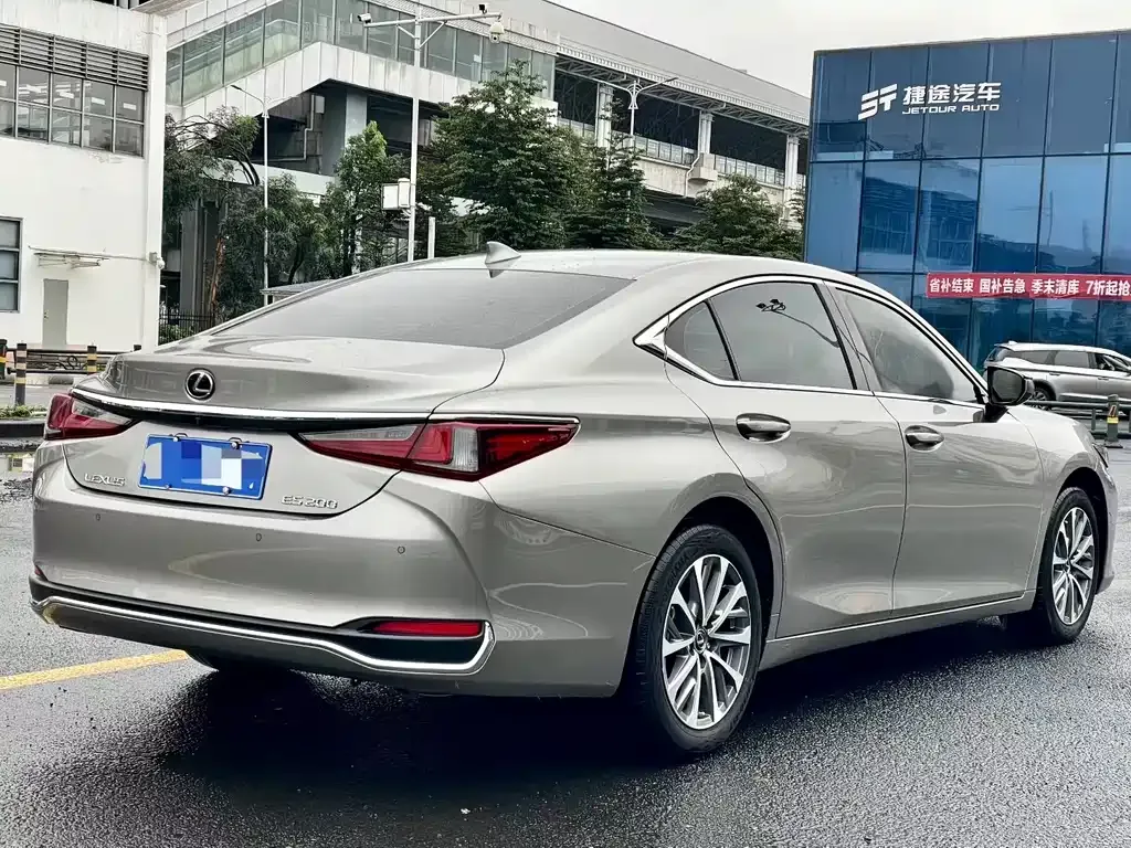 Lexus ES 2023 из CN, фото 6