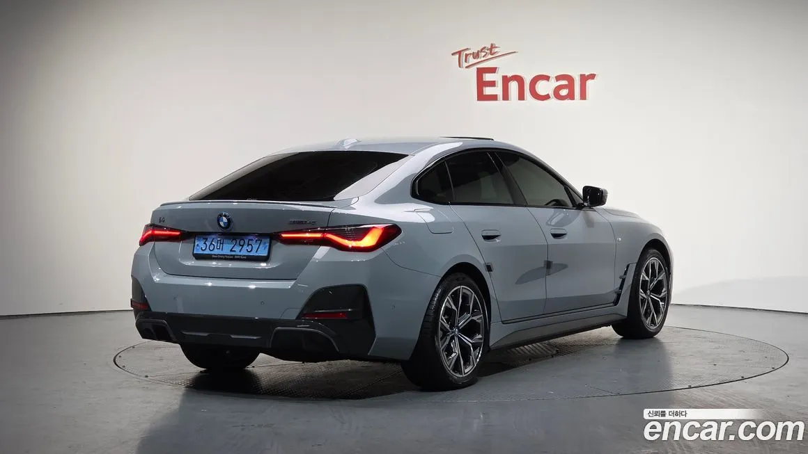 BMW i4 2024 из KR, фото 2