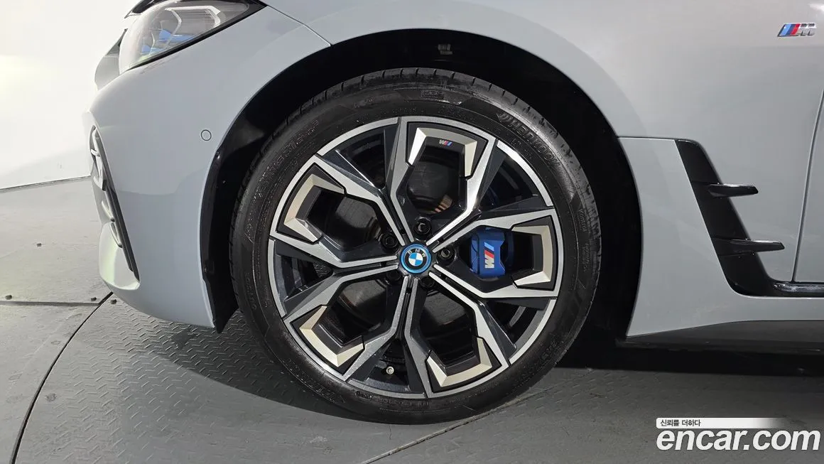 BMW i4 2024 из KR, фото 5