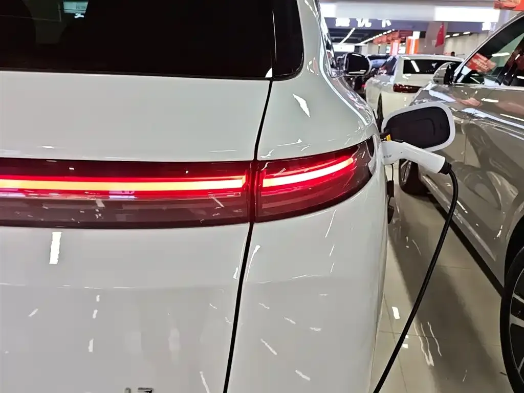 Li Auto L7 2024 из CN, фото 8