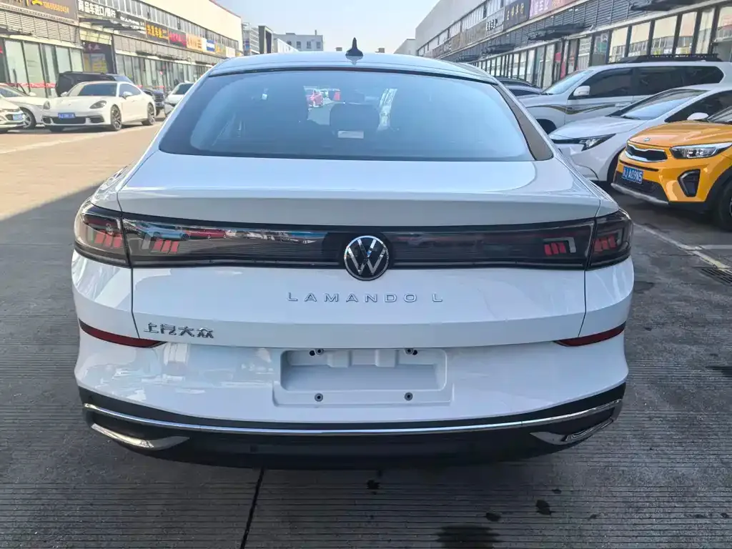 Volkswagen Lamando 2024 из CN, фото 9