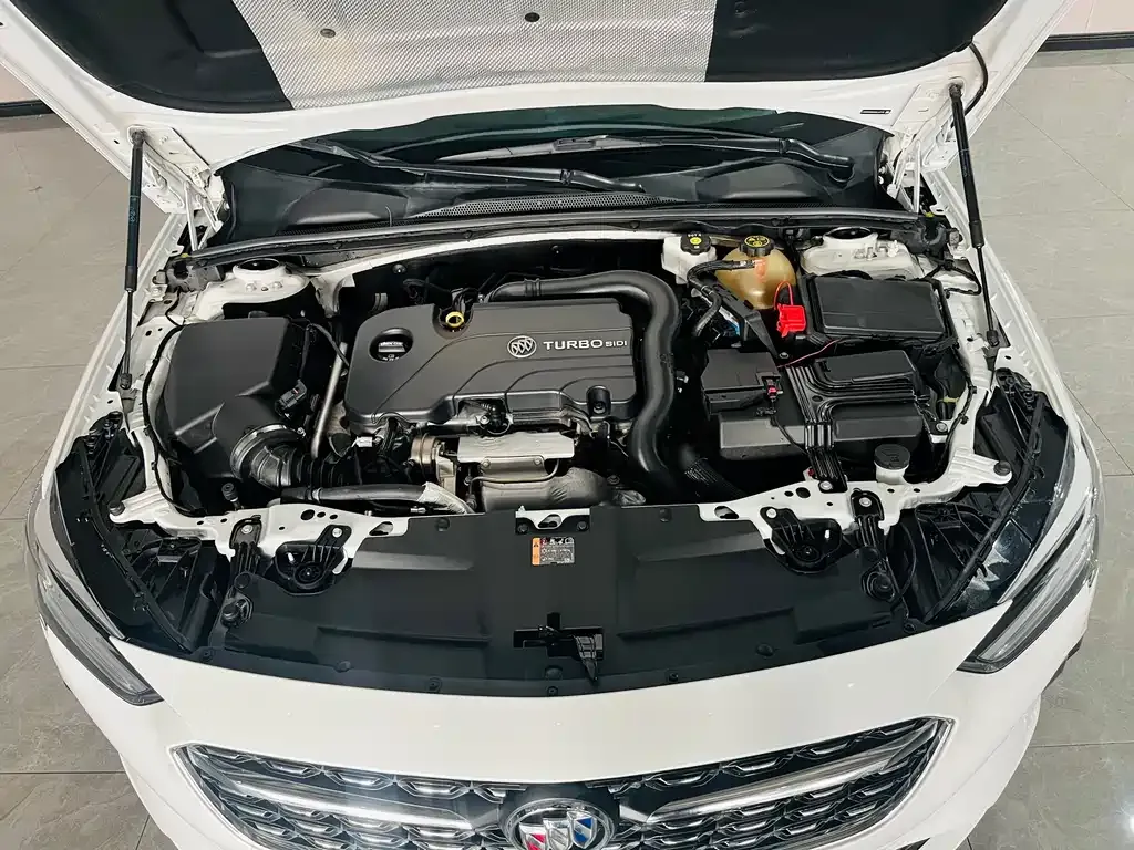 Buick Regal — фото 8