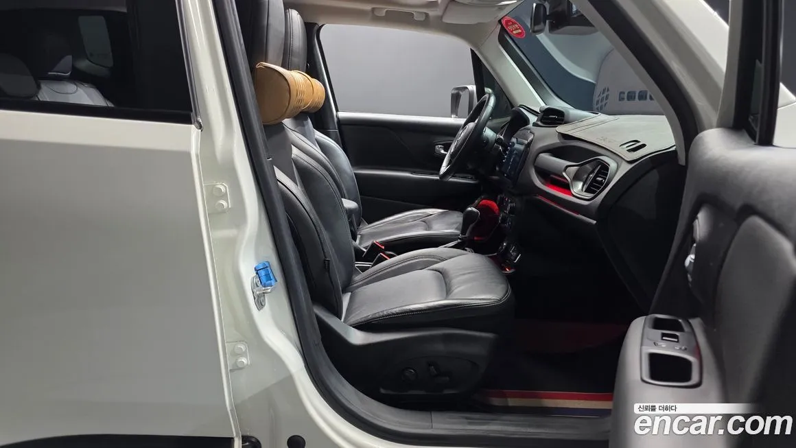 Jeep Renegade 2021 из KR, фото 10