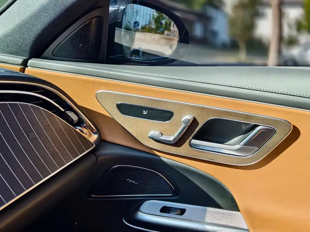 Mercedes-Benz E-Class 2025 из CN, фото 10