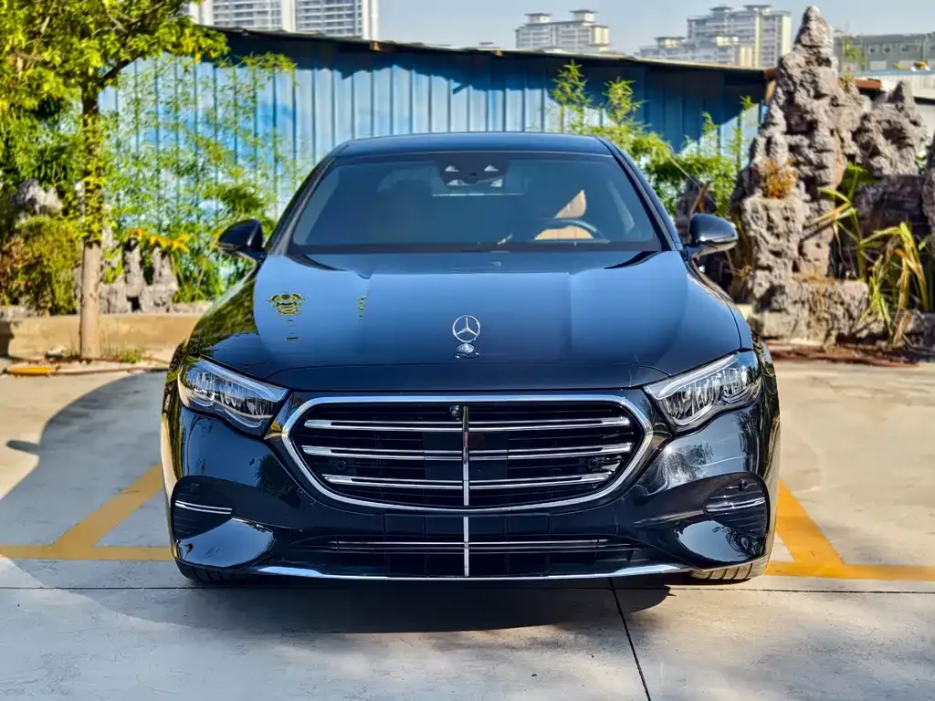 Mercedes-Benz E-Class 2025 из CN, фото 2