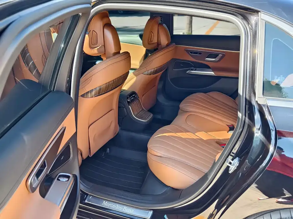 Mercedes-Benz E-Class 2025 из CN, фото 8