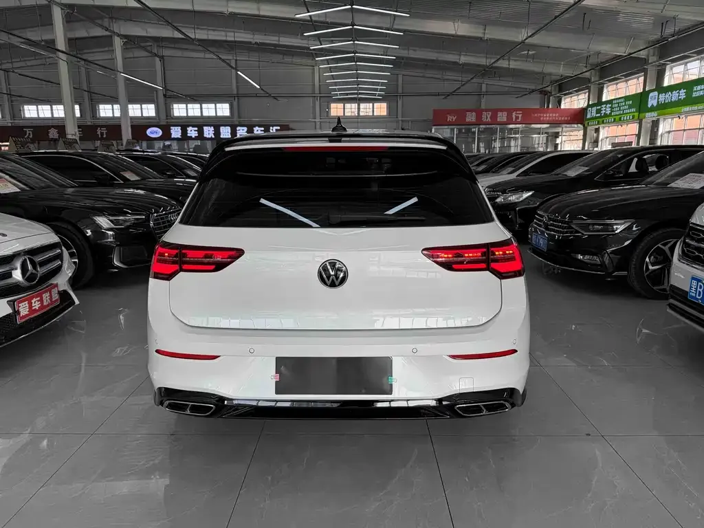 Volkswagen Golf 2022 из CN, фото 5