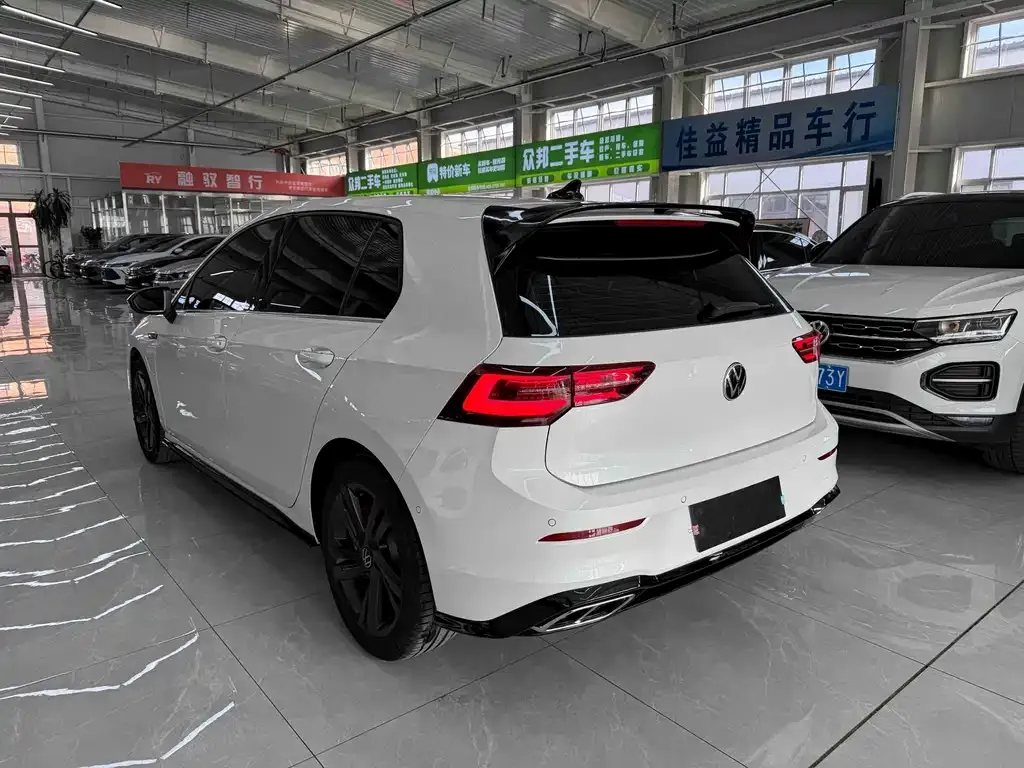 Volkswagen Golf 2022 из CN, фото 6