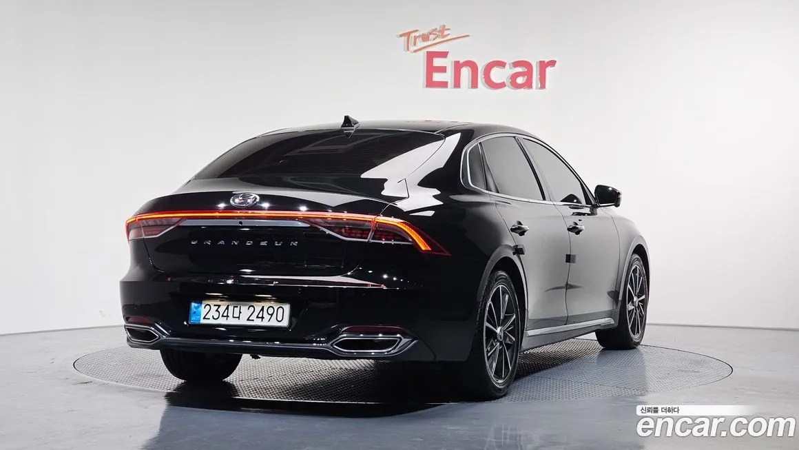 Hyundai Grandeur 2022 из KR, фото 2