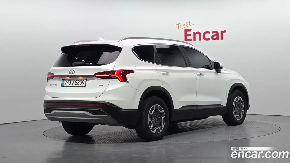 Hyundai Santafe 2023 из KR, фото 2