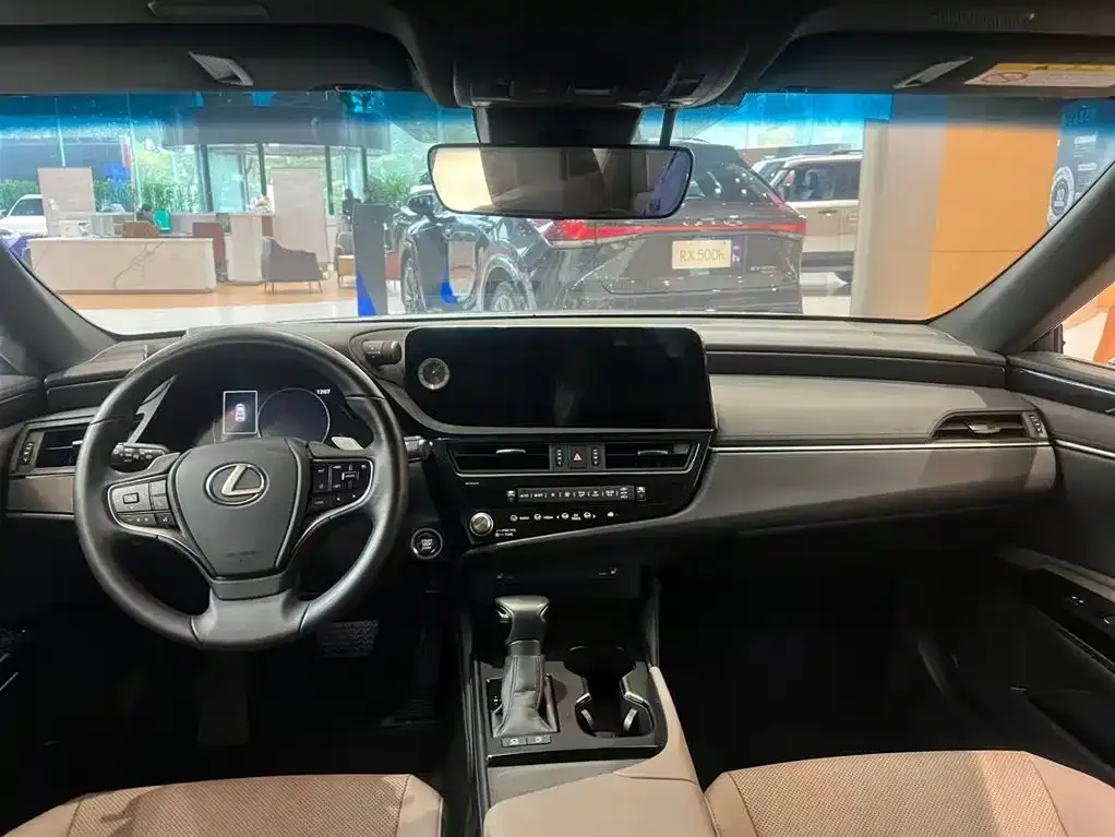 Lexus ES 2023 из CN, фото 2