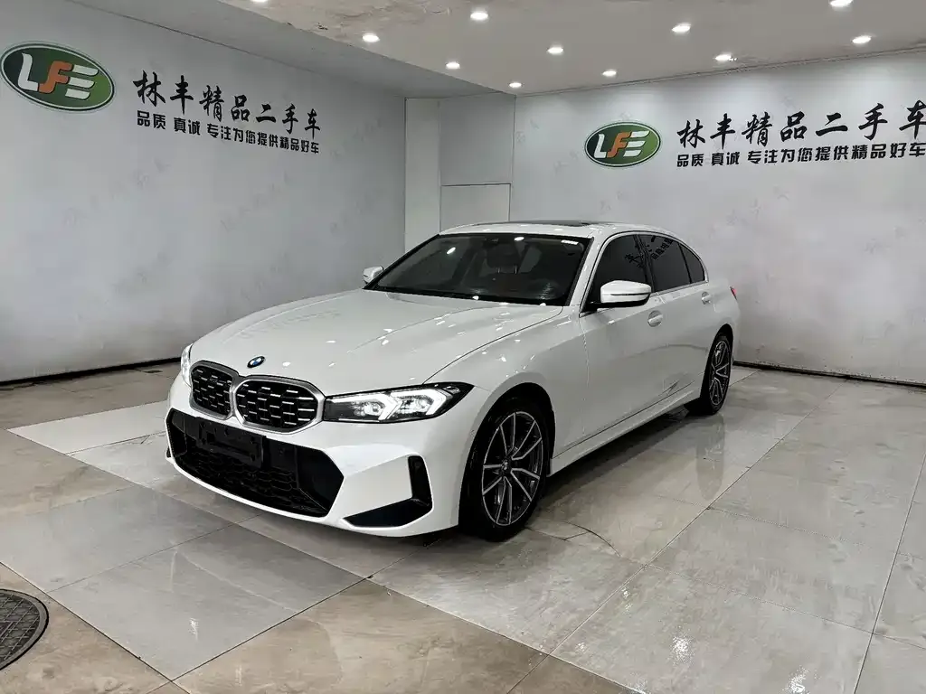 BMW 3 Series 2023 из CN, фото 1