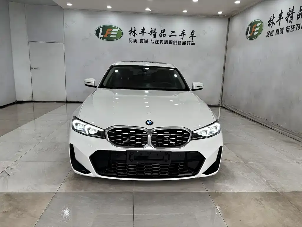 BMW 3 Series 2023 из CN, фото 2