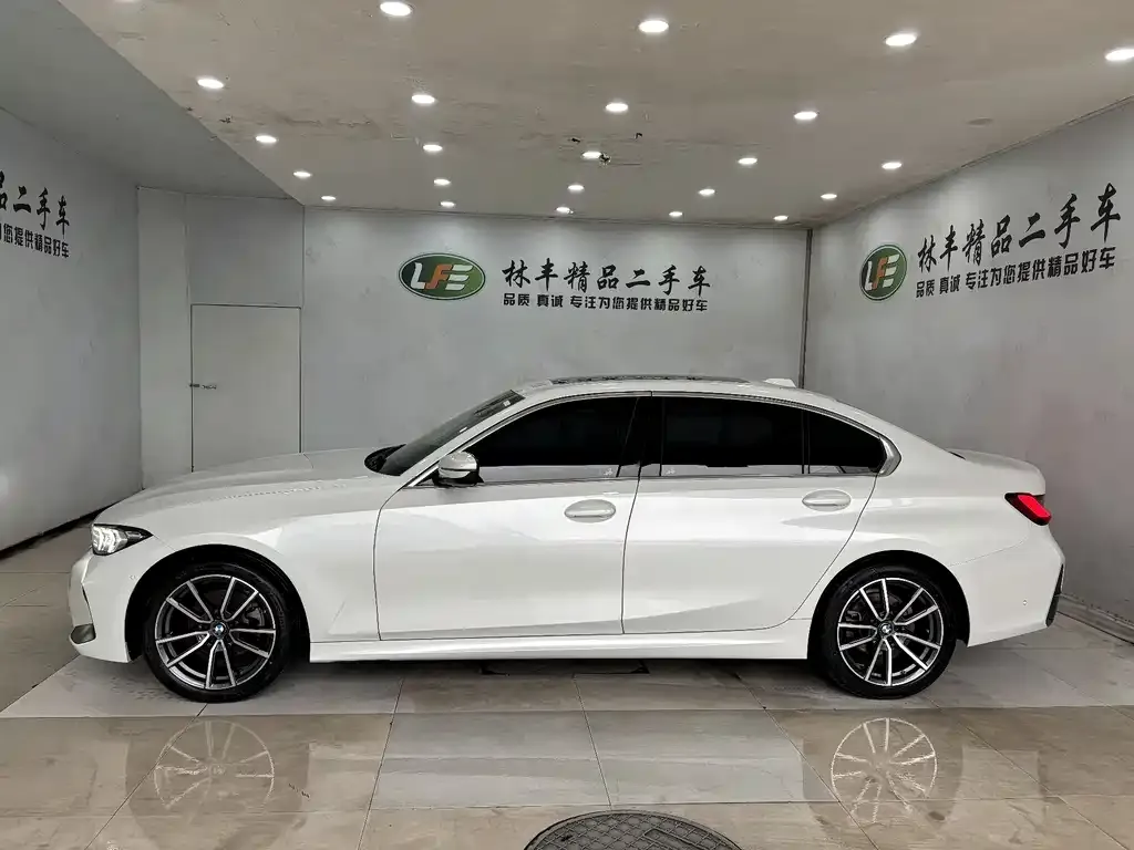 BMW 3 Series 2023 из CN, фото 4