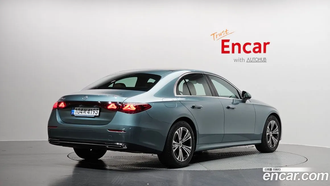 Mercedes-Benz E-Class 2025 из KR, фото 2