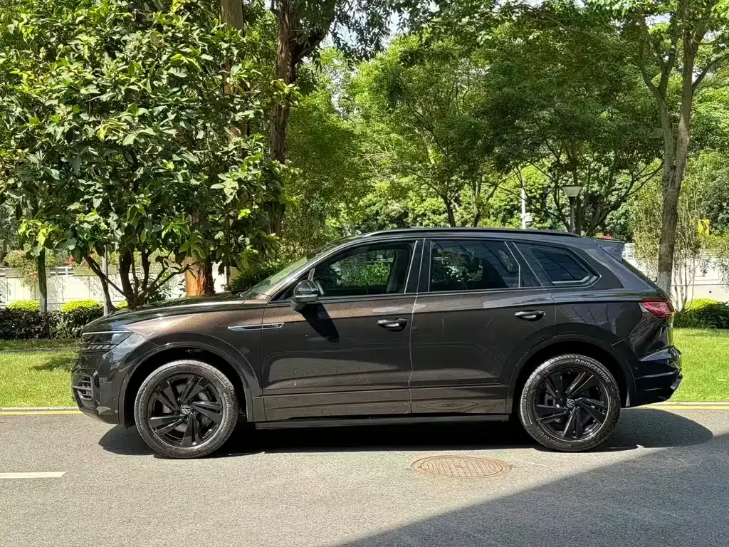 Volkswagen Touareg 2023 из CN, фото 5