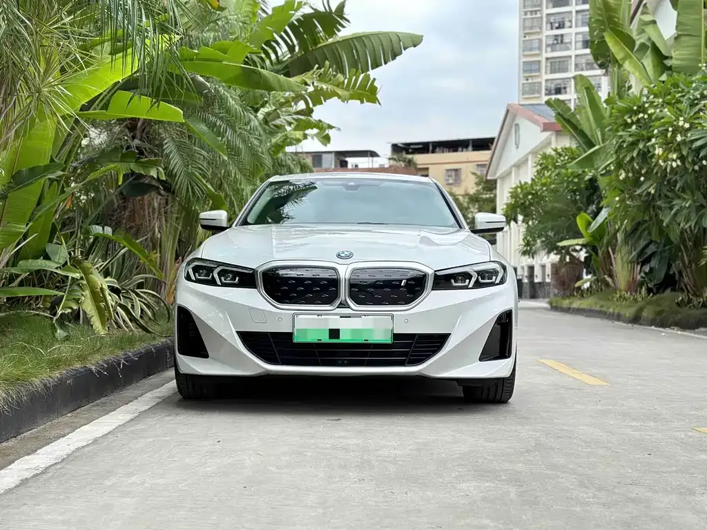 BMW i3 2024 из CN, фото 2