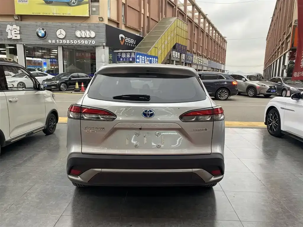 Toyota Frontlander 2023 из CN, фото 8