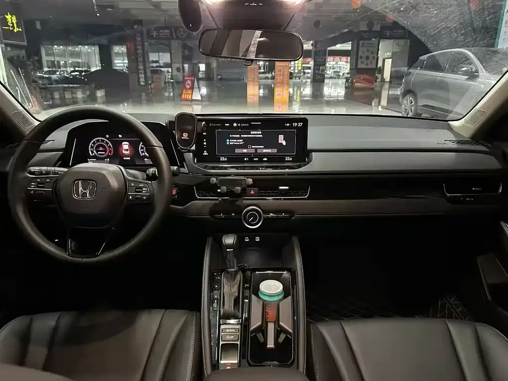 Honda Inspire 2025 из CN, фото 4
