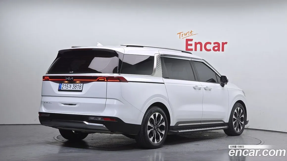 Kia Carnival — фото 2