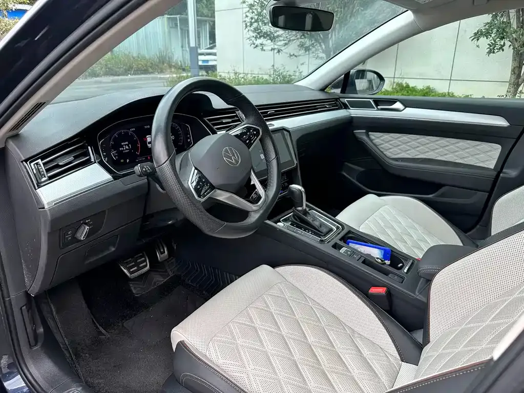 Volkswagen Magotan 2022 из CN, фото 4